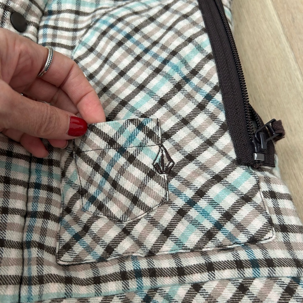 Volcom winter vest - Picture 6 of 9